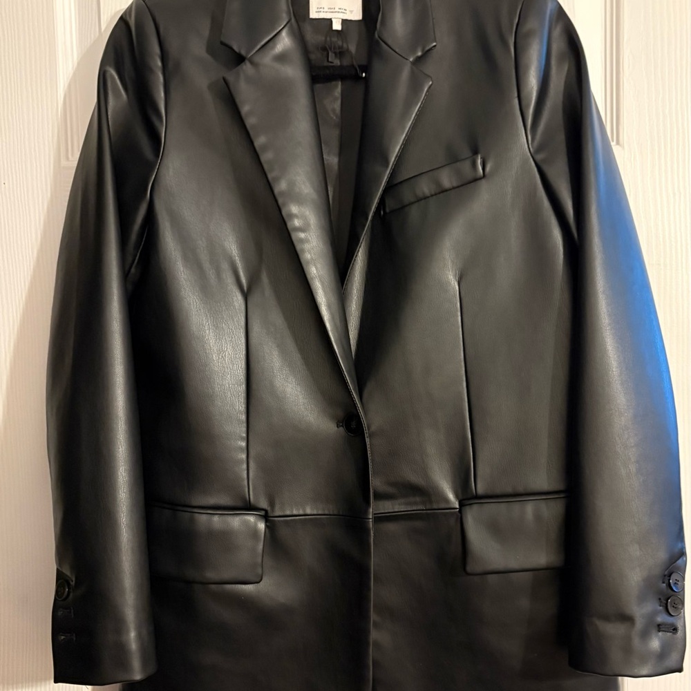 Zara Sleek Black Leather Blazer
